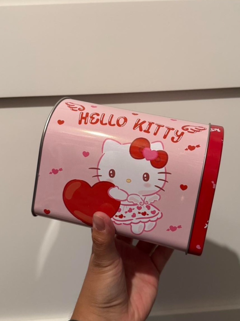 Hello kitty valentines mailbox